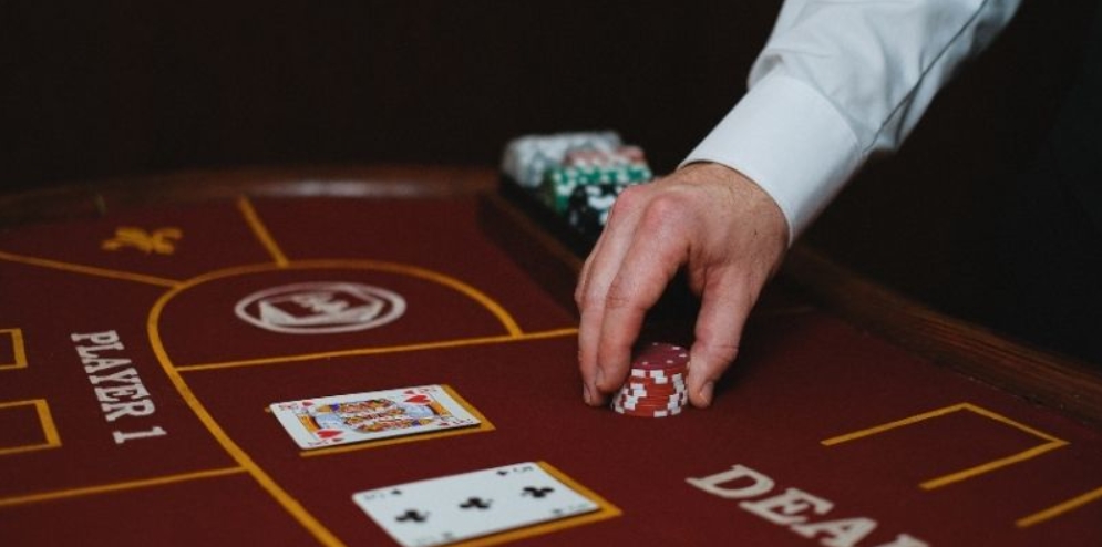 Thông tin nhỏ về game Baccarat 77WIN